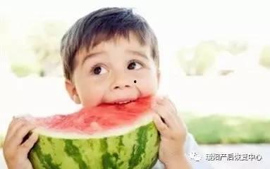 娱乐吃瓜小男孩小说,吃瓜小男孩的逆袭之路 第1张 娱乐吃瓜小男孩小说,吃瓜小男孩的逆袭之路 第1张